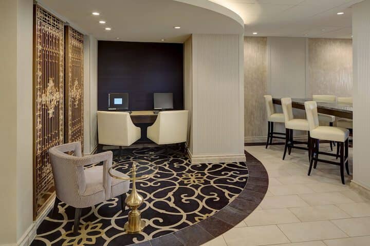 Business Center 69 of 73
