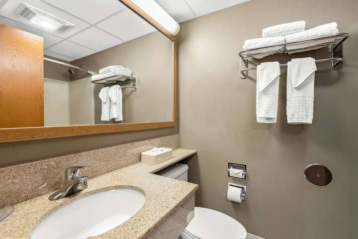 Room 37 of 54