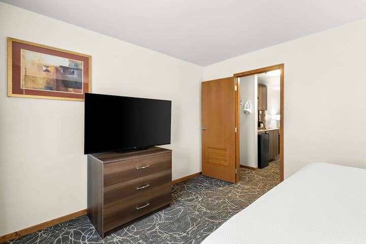 Room 34 of 54
